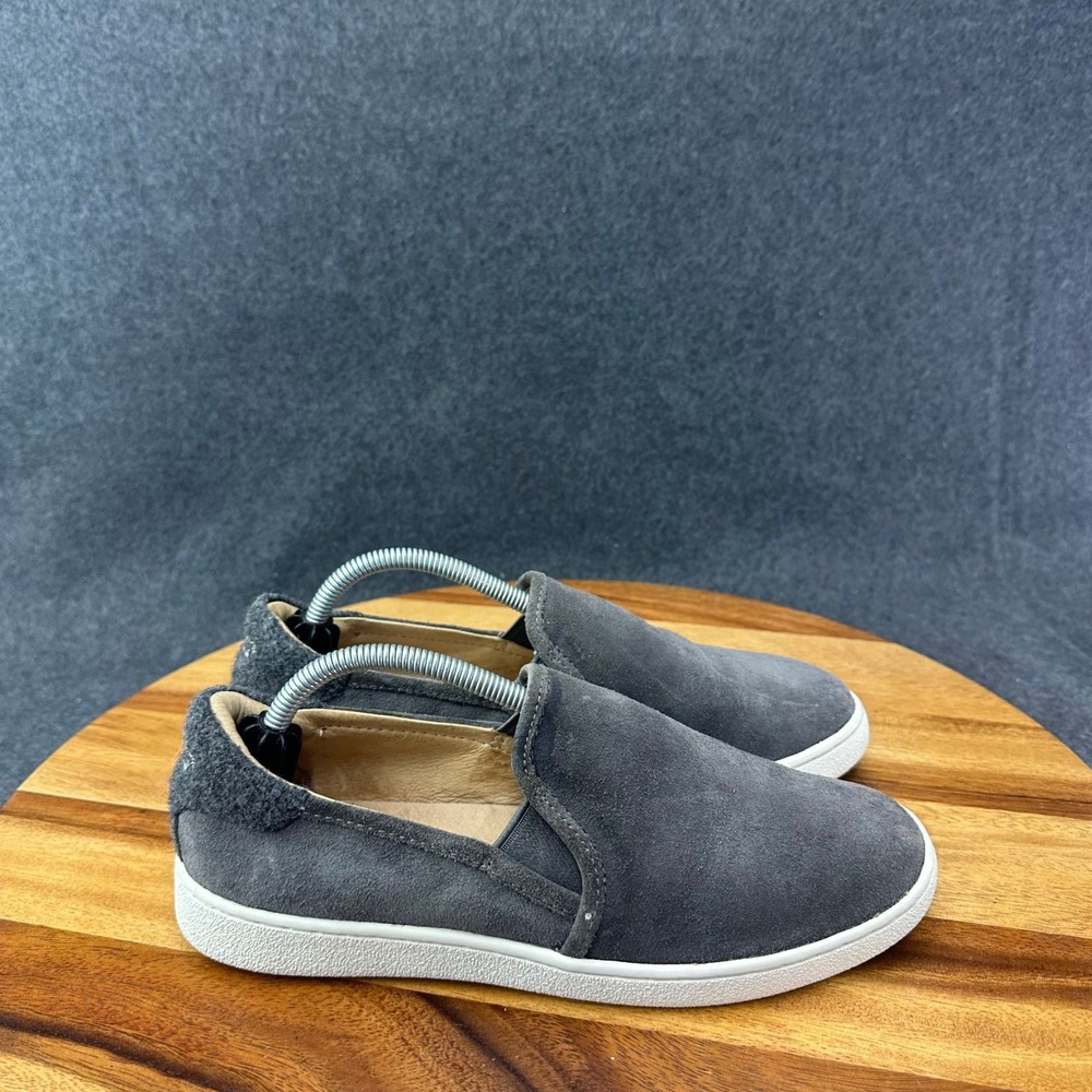 UGG Casual Shoes 1096938 Casual Slip-On Sneaker Gray Suede Women's SZ 7